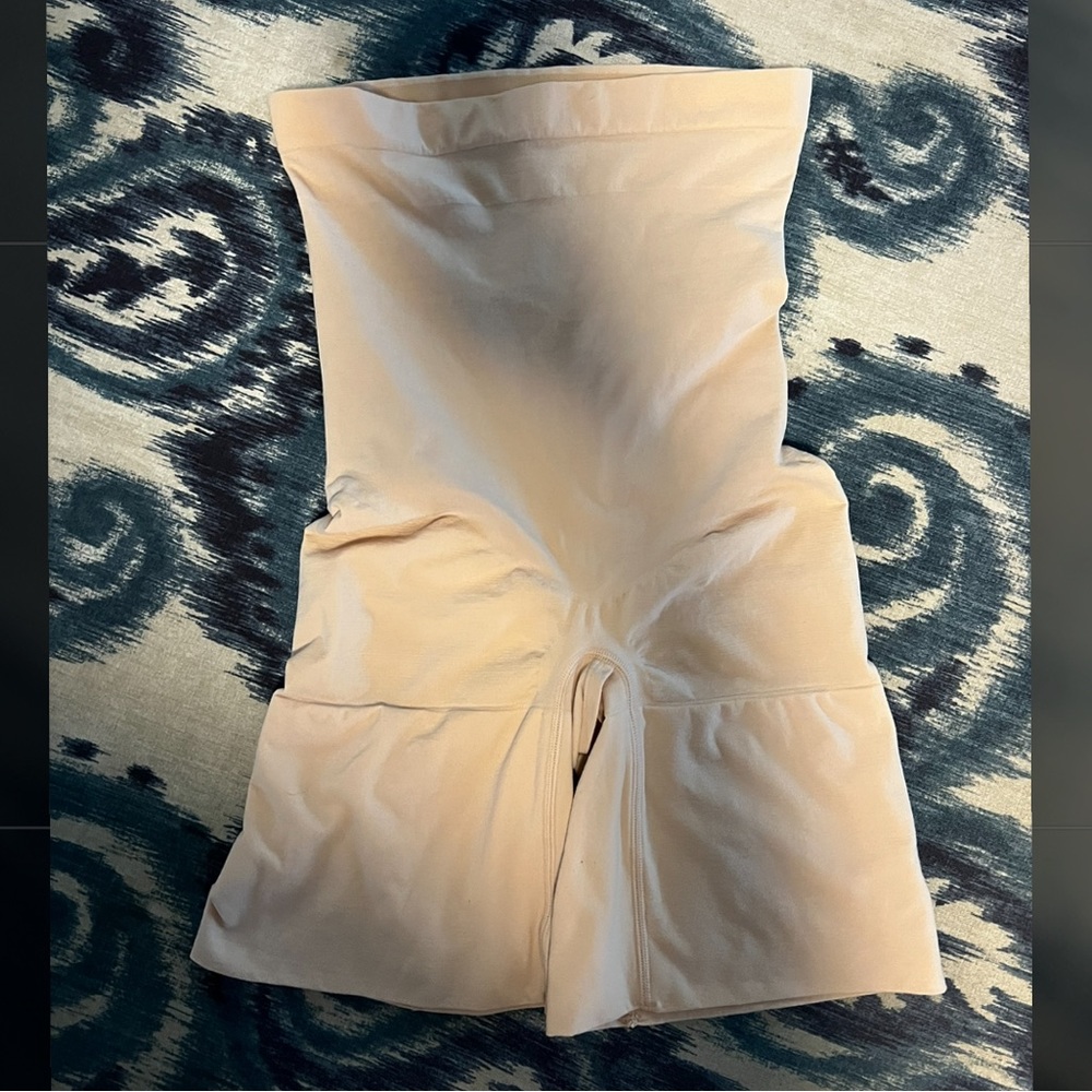 SPANX Natural Tan XL High Waisted Mid-Thigh Shape-wear Originally $68